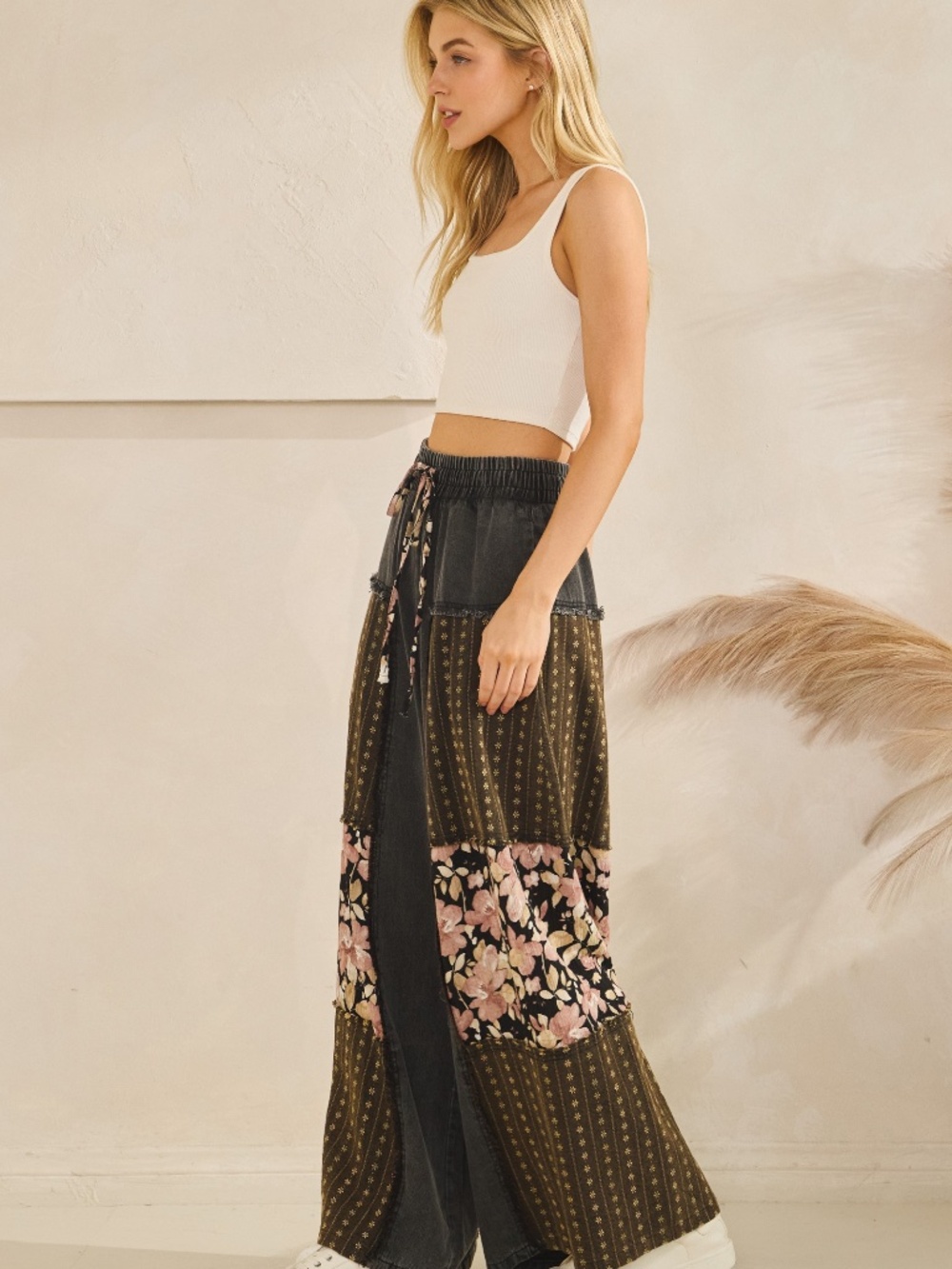 Sage + Fig Mineral Wash Floral Print Wide leg Pants - Picture 9 of 10